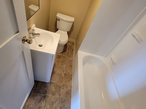 4th image of 702 S Belleview Pl