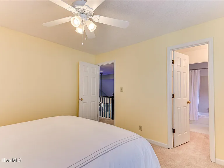 2528 Commons Trce — Photo 37