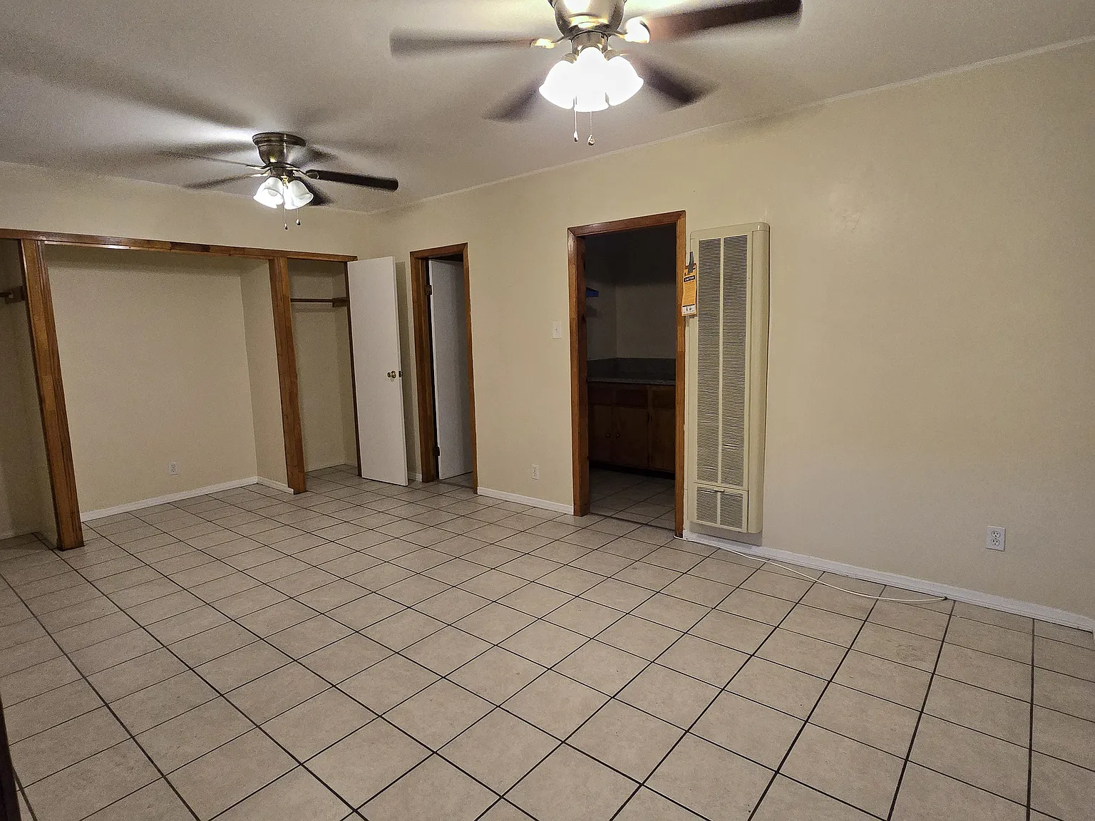 1/2 Stafford Ave, Huntington Park — Photo 3
