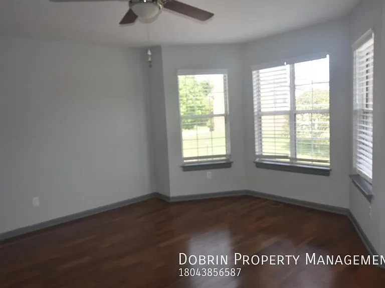 1317 Dance St — Photo 3