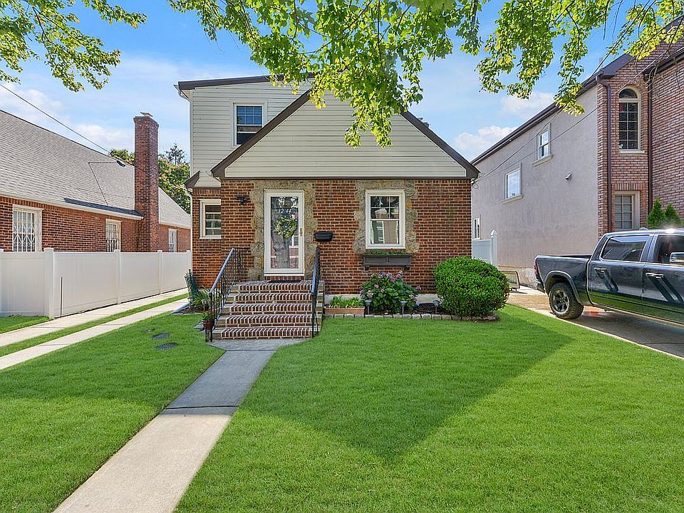 1st image of 32-44 205th St