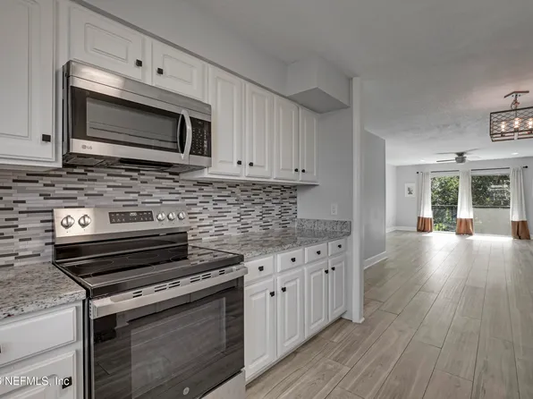 4915 BAYMEADOWS Road #8H, Jacksonville, FL 32217