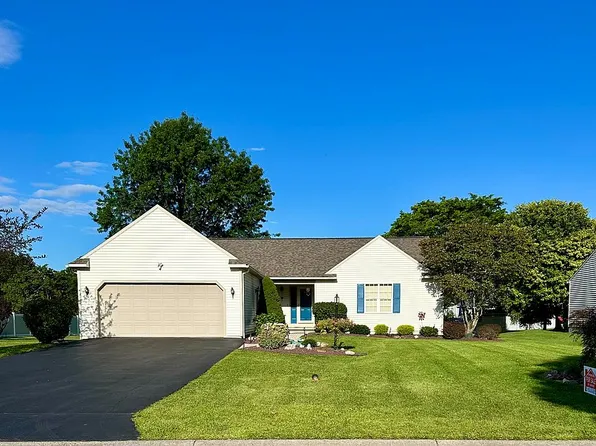 7931 Rose Court Dr, Cicero, NY 13039