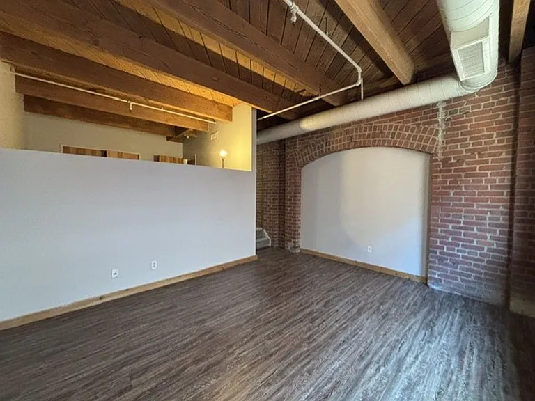 Bridgeview Apartments — Photo 15