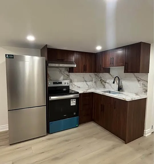 30 Babcock Cres #BASEMENT — Photo 10
