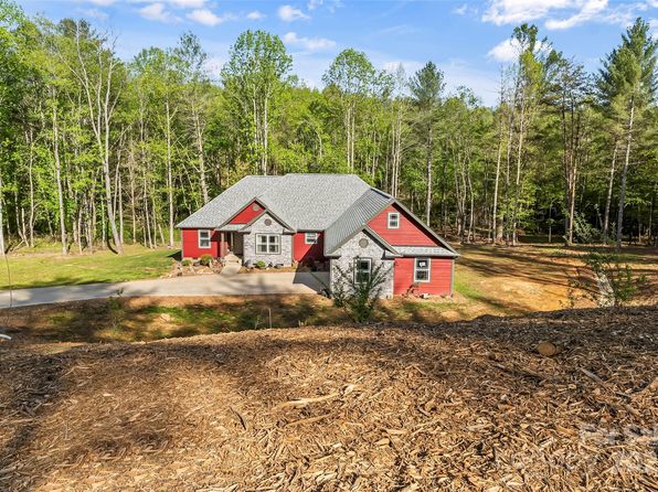 3381 Peninsula Pointe Dr NW, Valdese, NC 28690