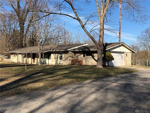 3rd image of 2464 Marcia Dr