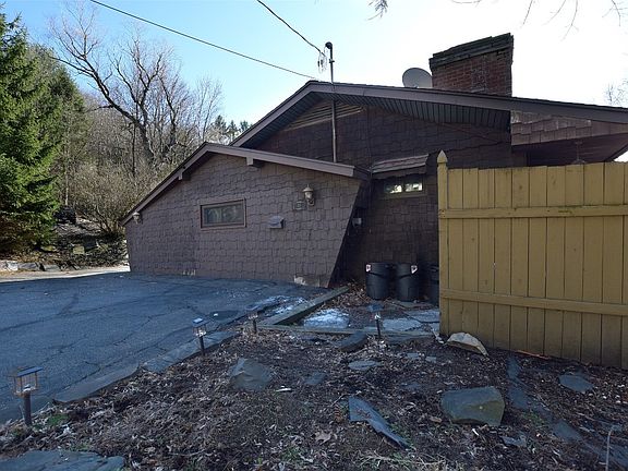 3rd image of 48 Telegraph St