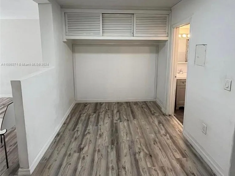 944 Meridian Ave #4 — Photo 6
