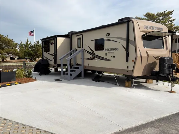 3665 Sandpiper Road #158, Virginia Beach, VA 23456