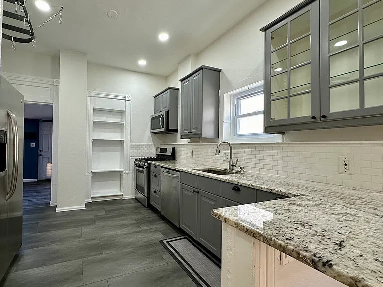 3318 N Gilpin St — Photo 5