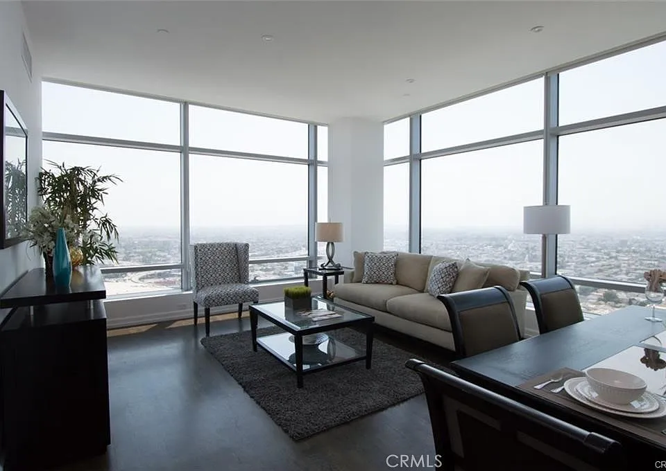 900 W Olympic Blvd #36B