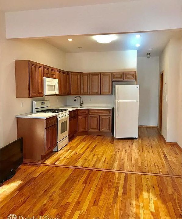 1st image of 601 Carroll St #3