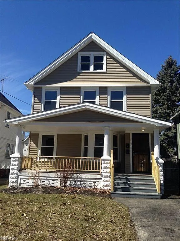 2 bed, 909 sqft, $1,100 — Photo 1