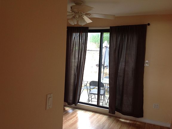 5th image of 26 Bradley Ct