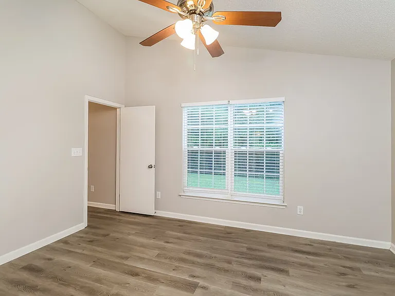 5227 Moonlight Trl SW — Photo 9