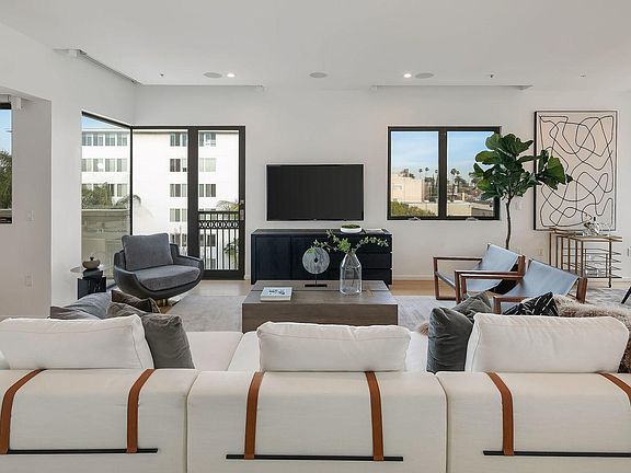 2nd image of 329 S Elm Dr Penthouse 3