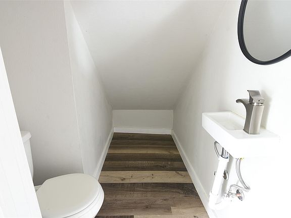 5th image of 2603 Stanford St #1