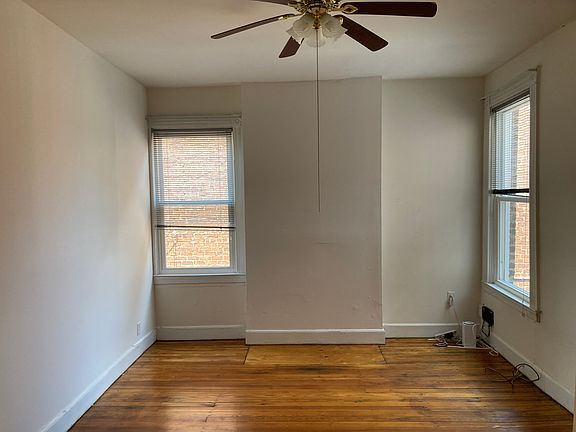 3rd image of 1106 W Cary St