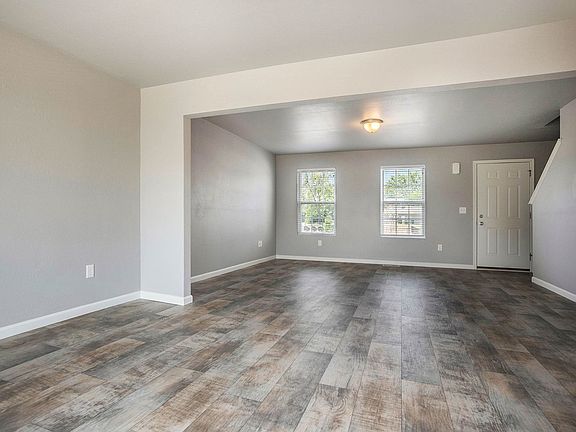 4th image of 3509 Welden Dr SW