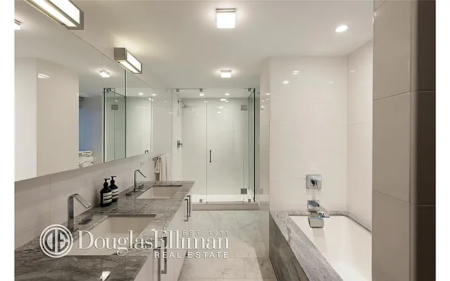 Rented by Douglas Elliman | media 19