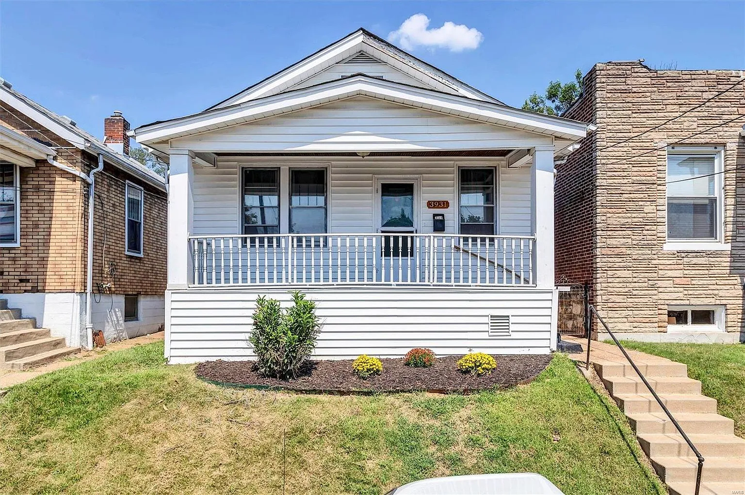 3931 Schiller Pl photo 1