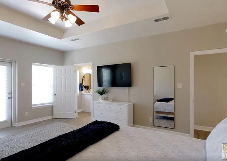 120 E Sunset Dr — Photo 31