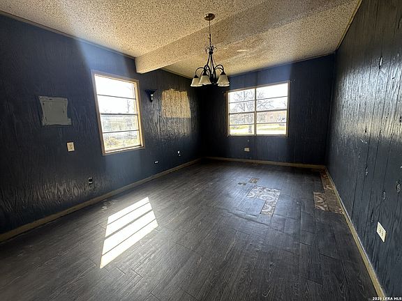 5th image of 237 Kelly st