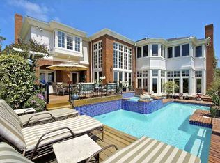 6805 La Jolla Scenic Dr S, La Jolla, CA 92037