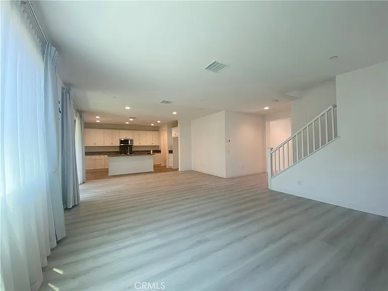2932 E Silver Sky Dr — Photo 7
