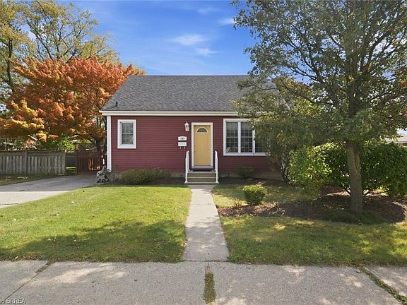 2nd image of 243 Sydenham St