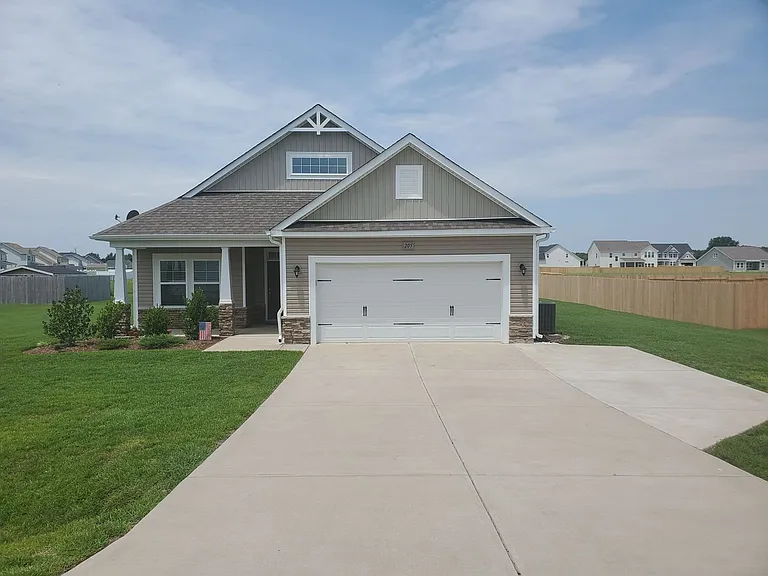 205 Korbel Dr — Photo 24