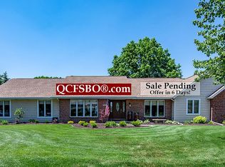 6610 James Rd, Bettendorf, IA 52722