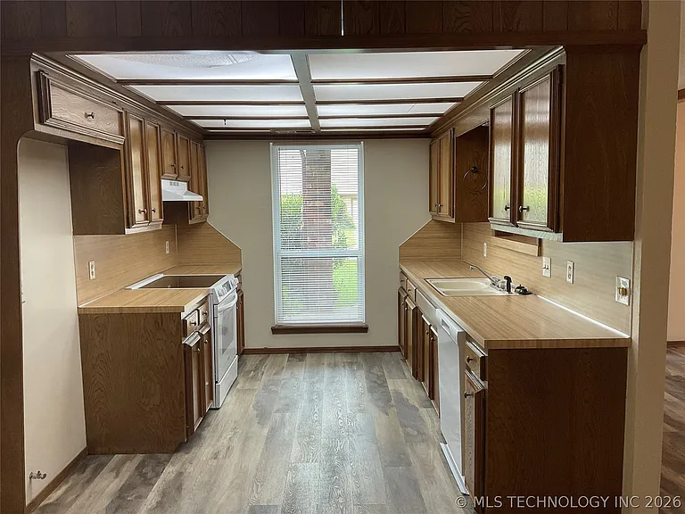 6721 S 78th East Ave — Photo 8