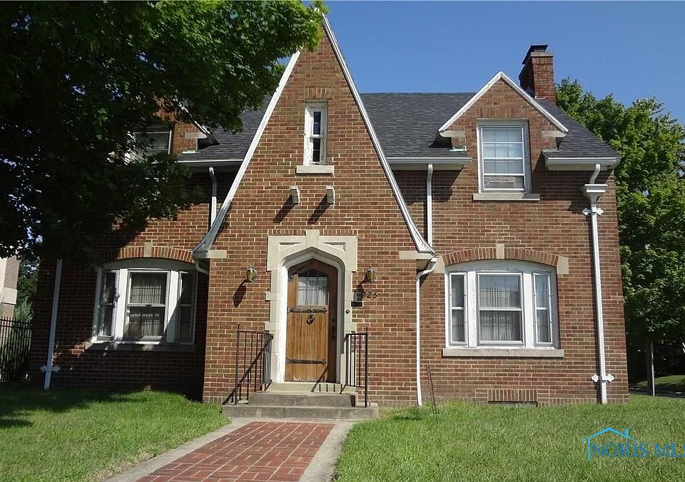 1st image of 225 E Wooster St