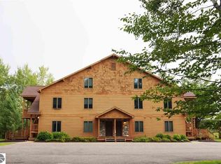 2050 W Schuss Mountain Dr #6, Bellaire, MI 49615
