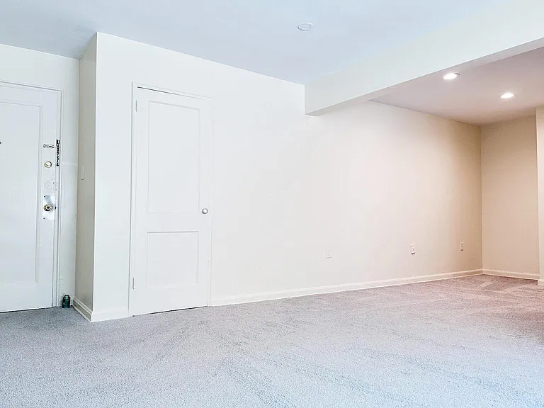2901 Gainesville St SE #202 — Photo 6
