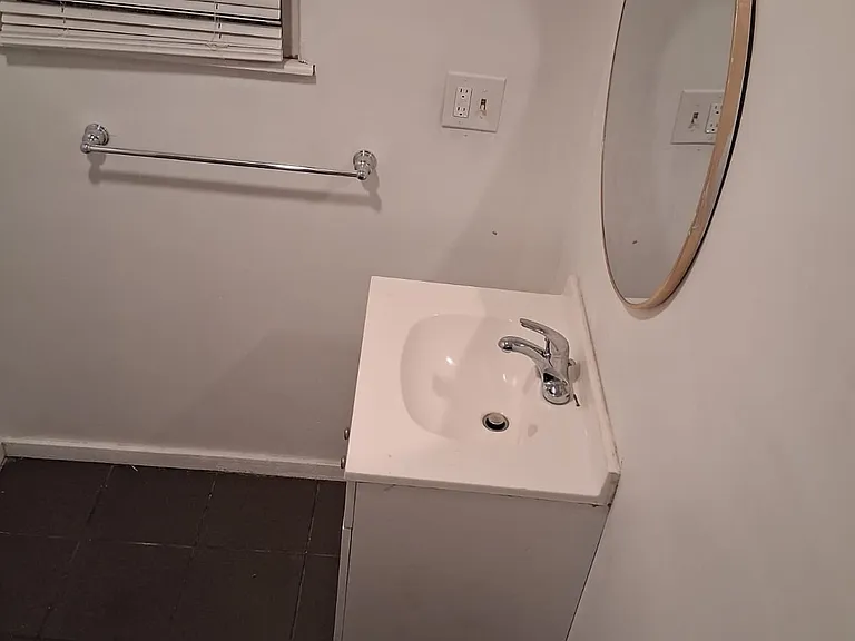 6722 Alabama Ave — Photo 7