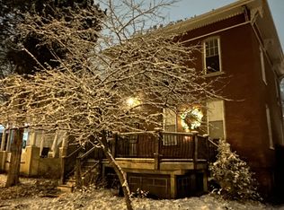 922 N 6th St, Springfield, IL 62702