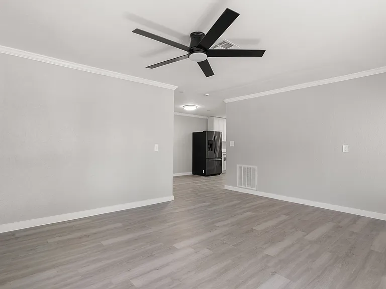 1845 New Hampshire Ave NE — Photo 6