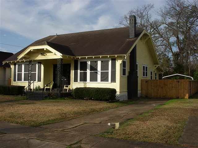 2nd image of 2390 Orange St