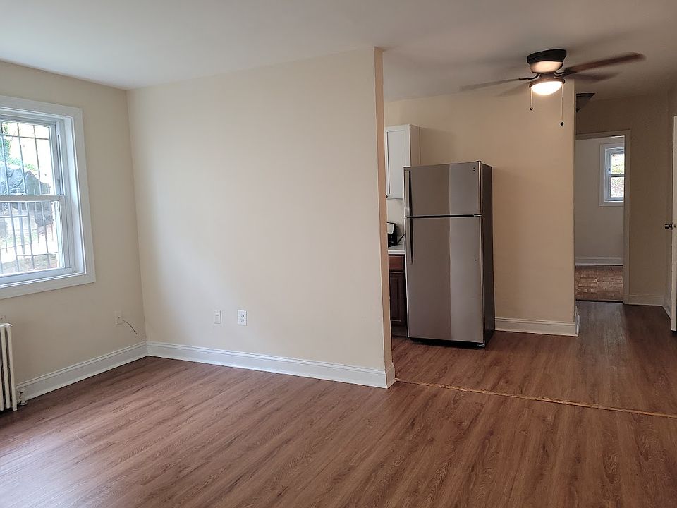 Living Room opens to kitchen