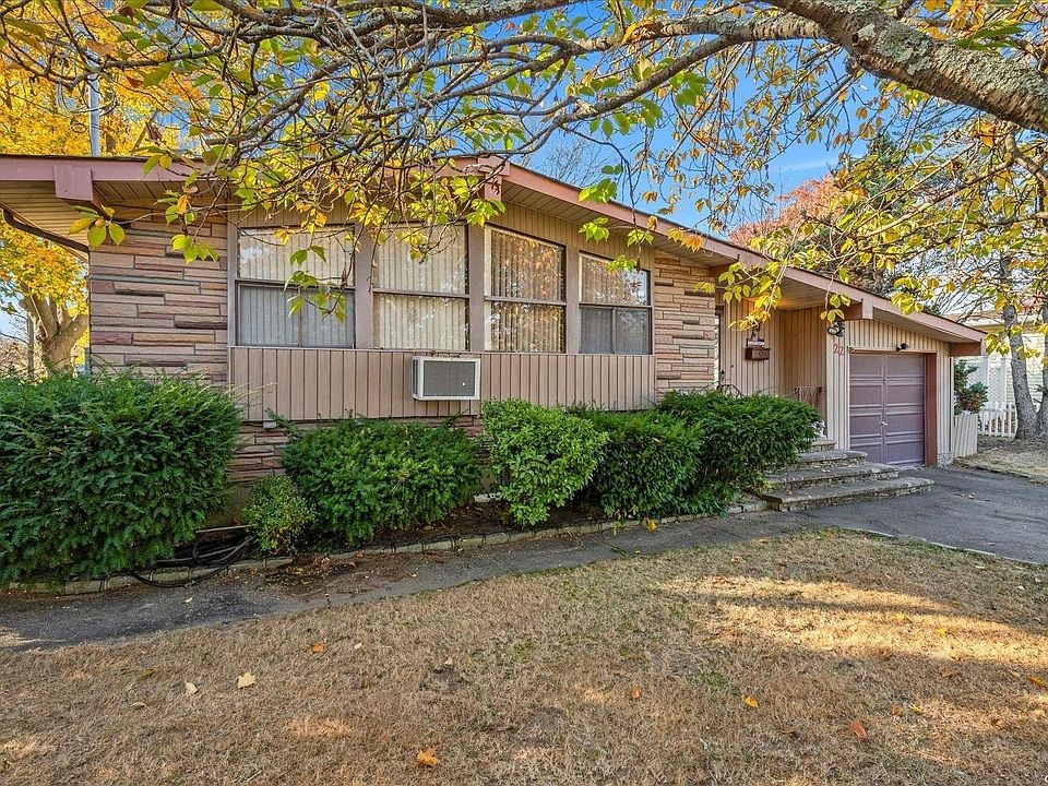 1st image of 22 Dennis Drive