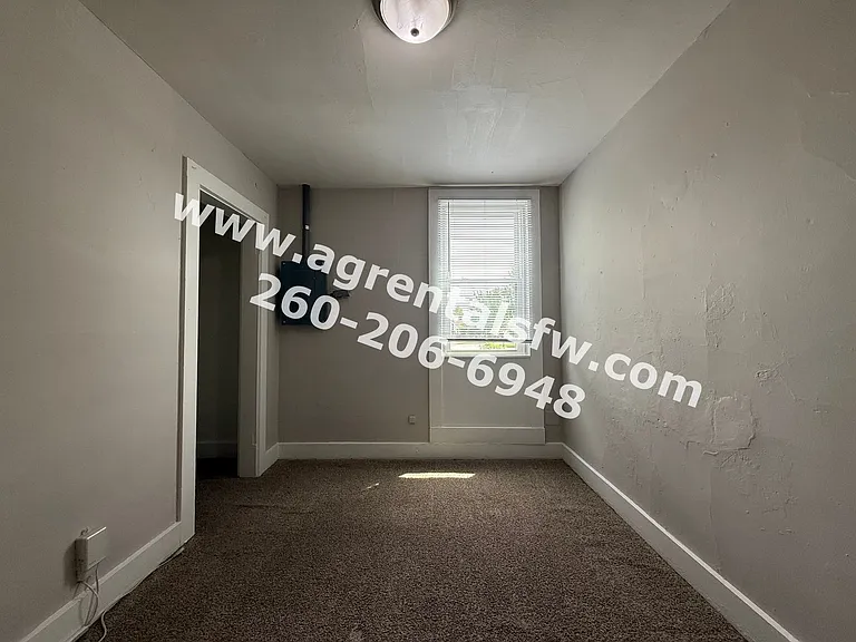 2919 S Harrison St — Photo 8