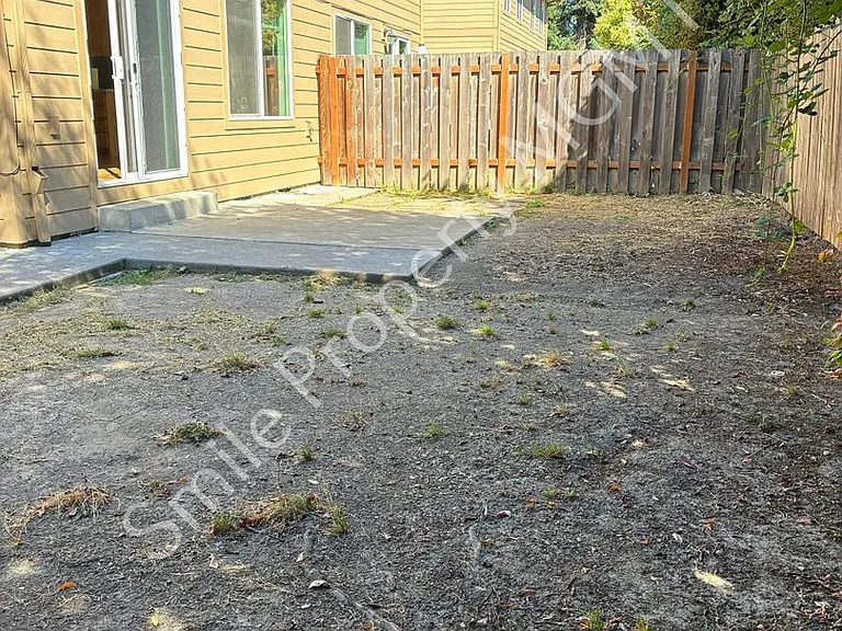 19416 SE River Rd — Photo 18