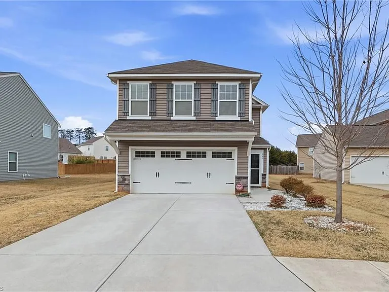 849 Bitting Hall Dr — Photo 1