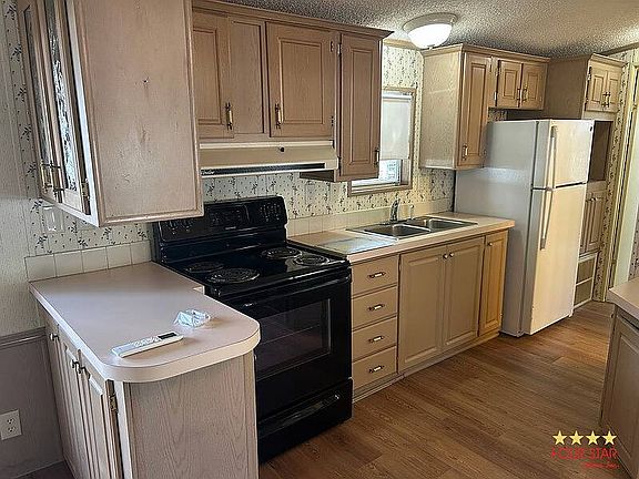 2nd image of 10511 Monroe Ct #95