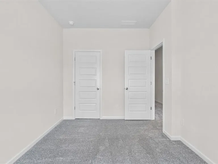 265 Dupont Dr — Photo 13