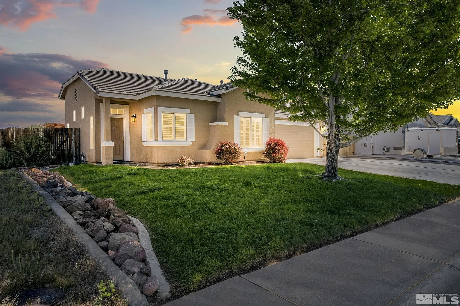 1122 Cheatgrass Dr photo 1