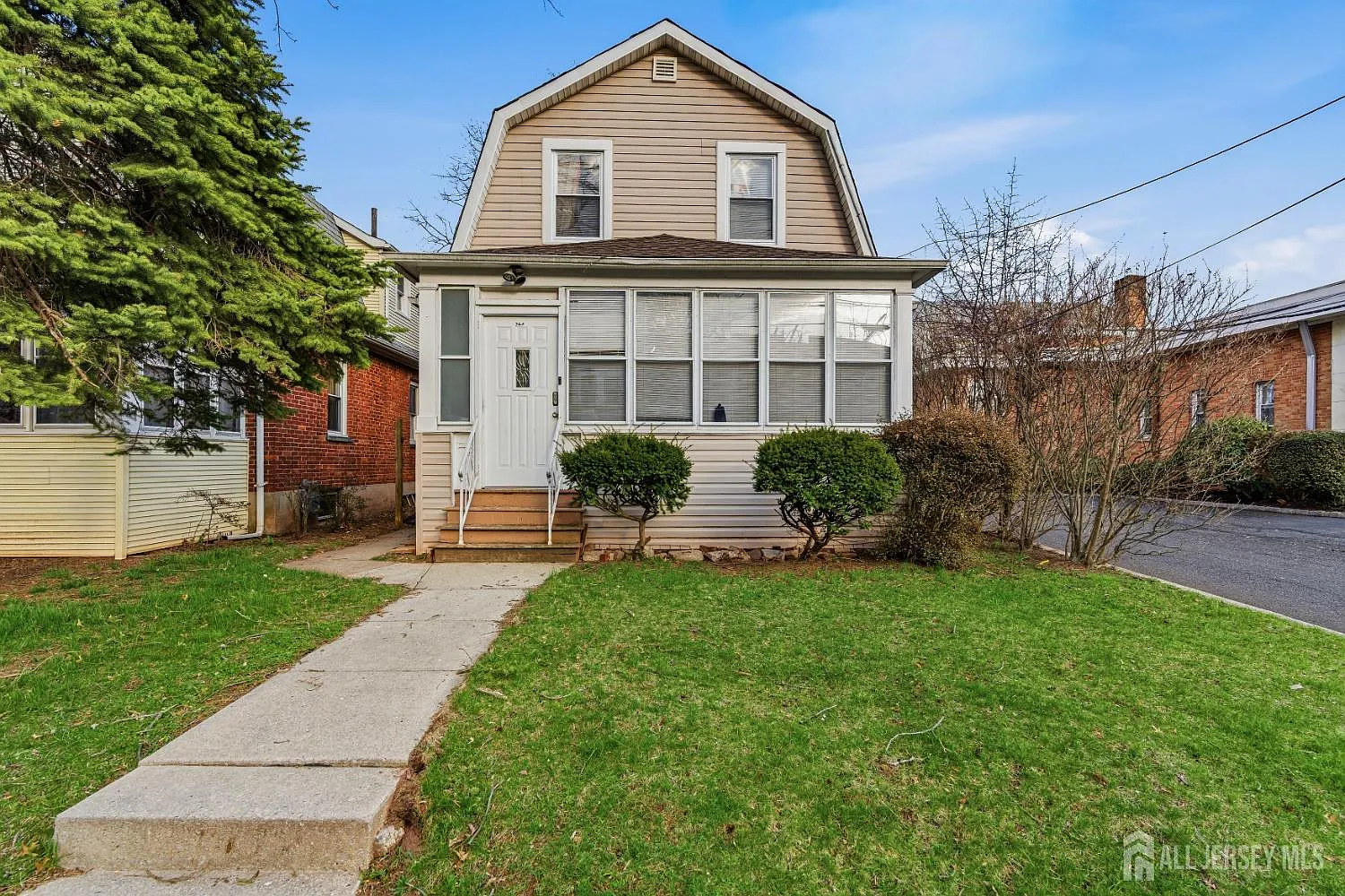 1377 Bryant St photo 1